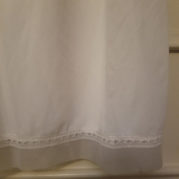 Gaymode 36 tall white vintage slip - Picture 3 of 4